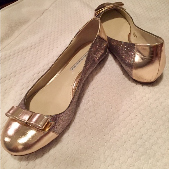 Vera Wang Gold Sparkle Ballet Flats - Picture 3 of 3